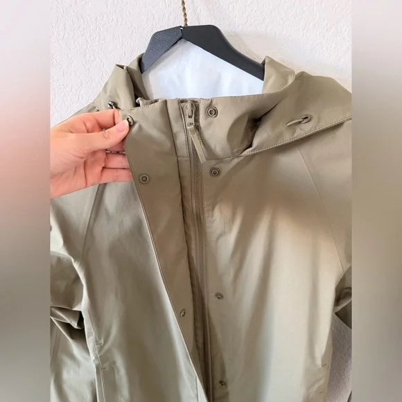 Uniqlo BLOCKTECH Trench Coat in Olive Green Size S - Picture 4 of 12